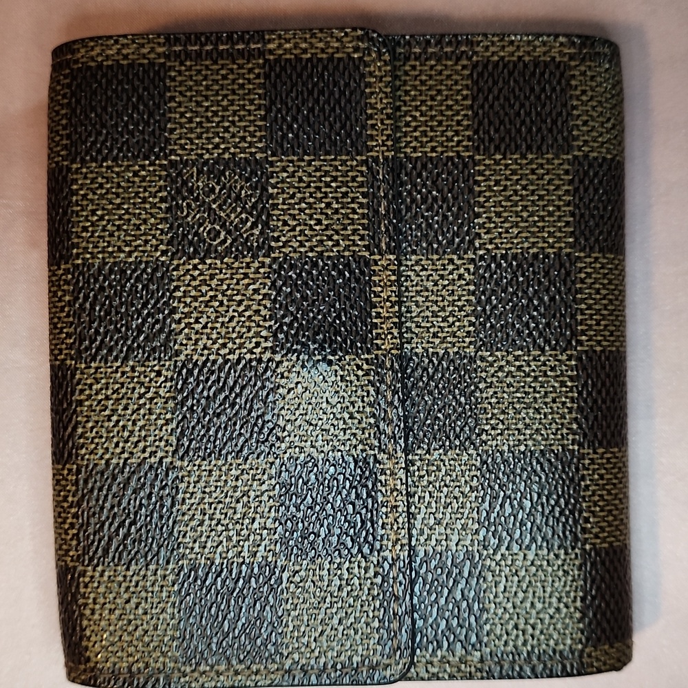 Louis Vuitton Damier Wallet - Picture 3 of 14